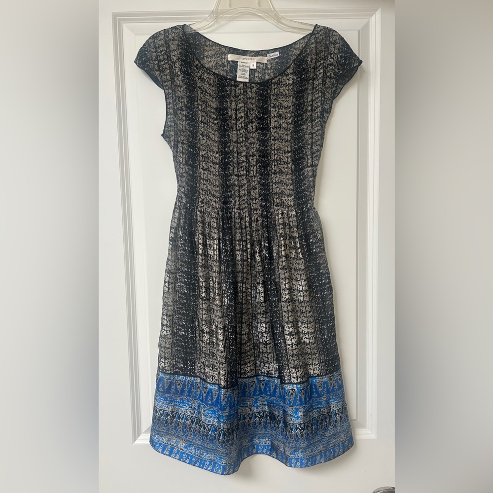 Studio M Black and Blue Cap-Sleeve Dress